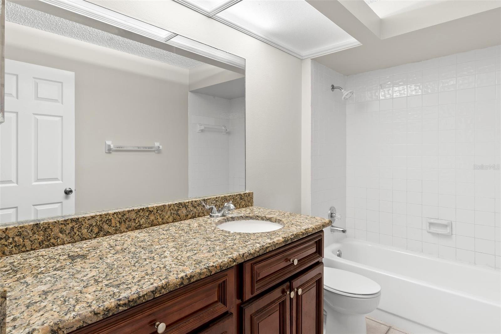 17504 WOODTHRUSH PL — photo 21