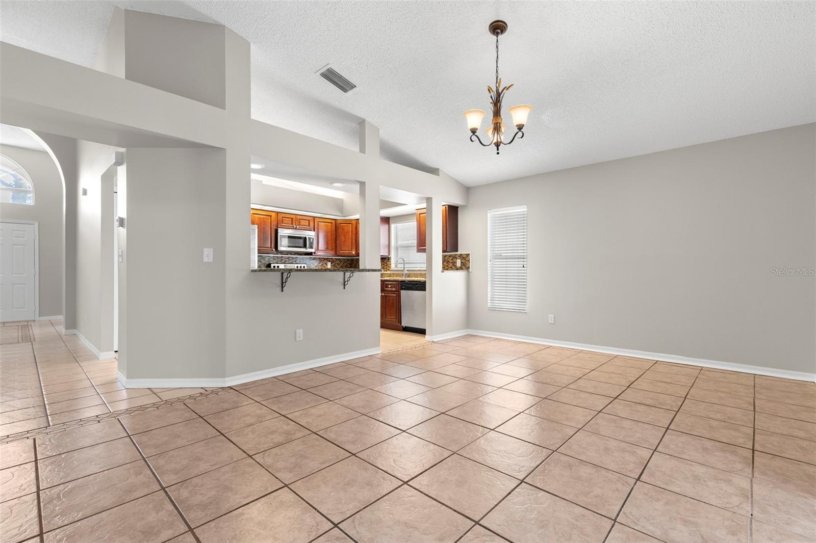 17504 WOODTHRUSH PL — photo 9