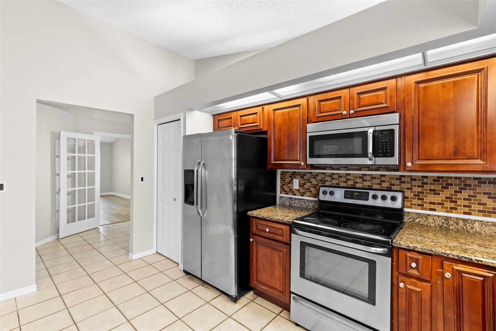 17504 WOODTHRUSH PL — photo 15