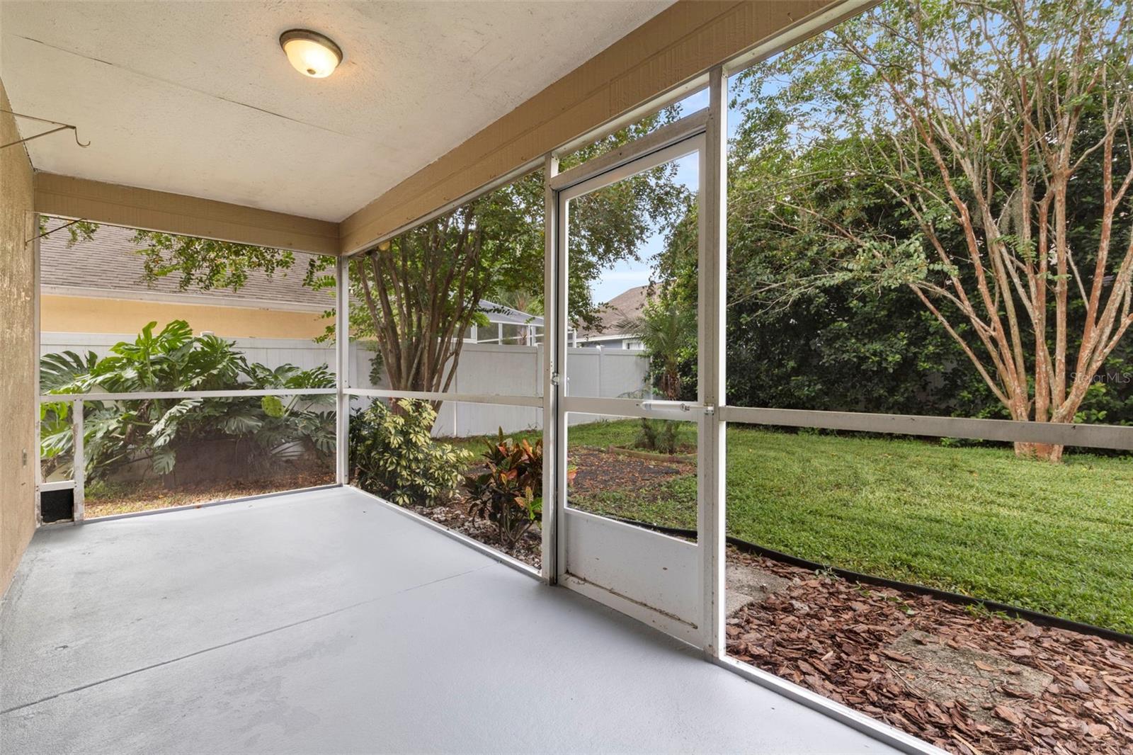 17504 WOODTHRUSH PL — photo 23
