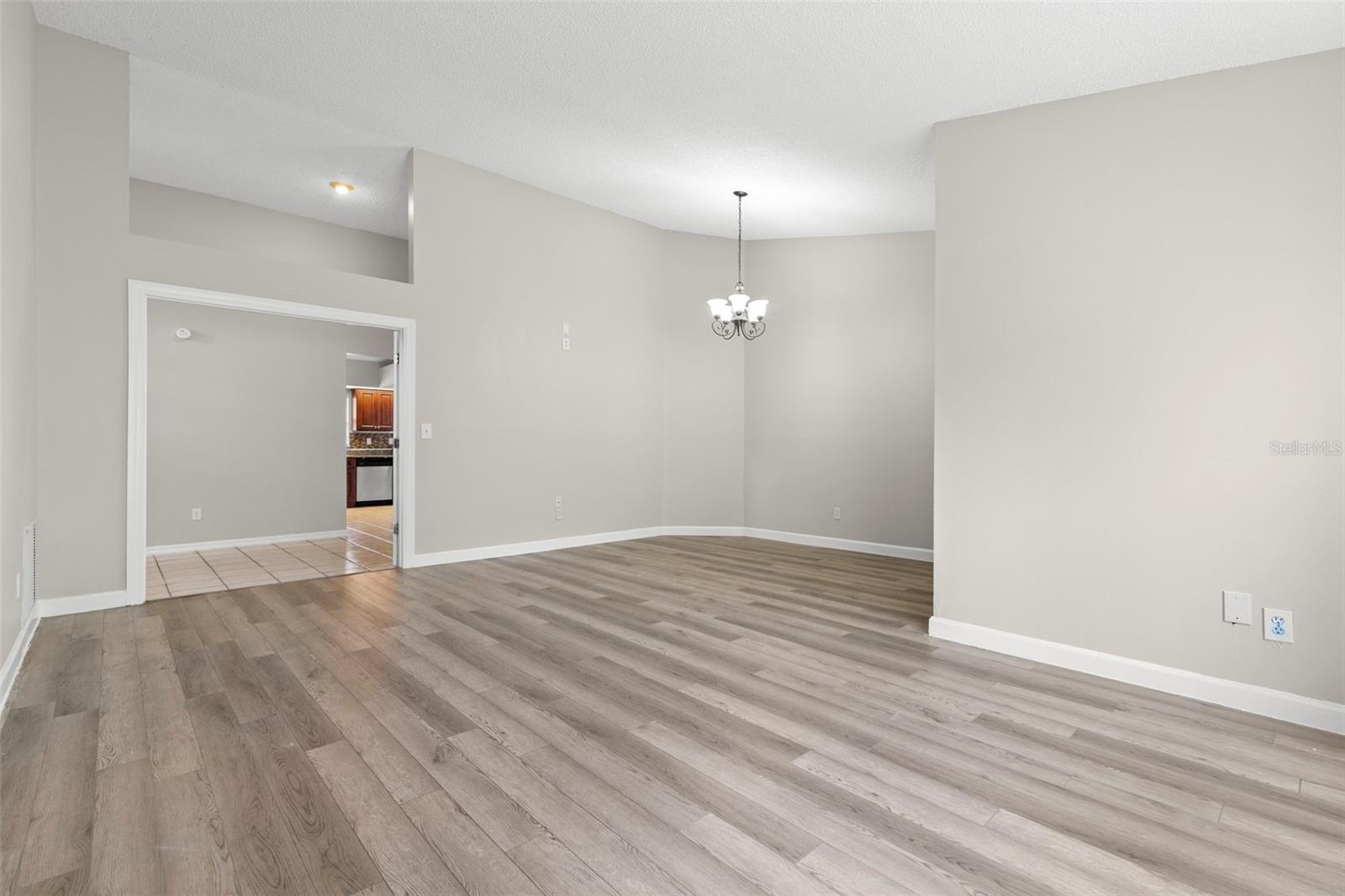 17504 WOODTHRUSH PL — photo 7