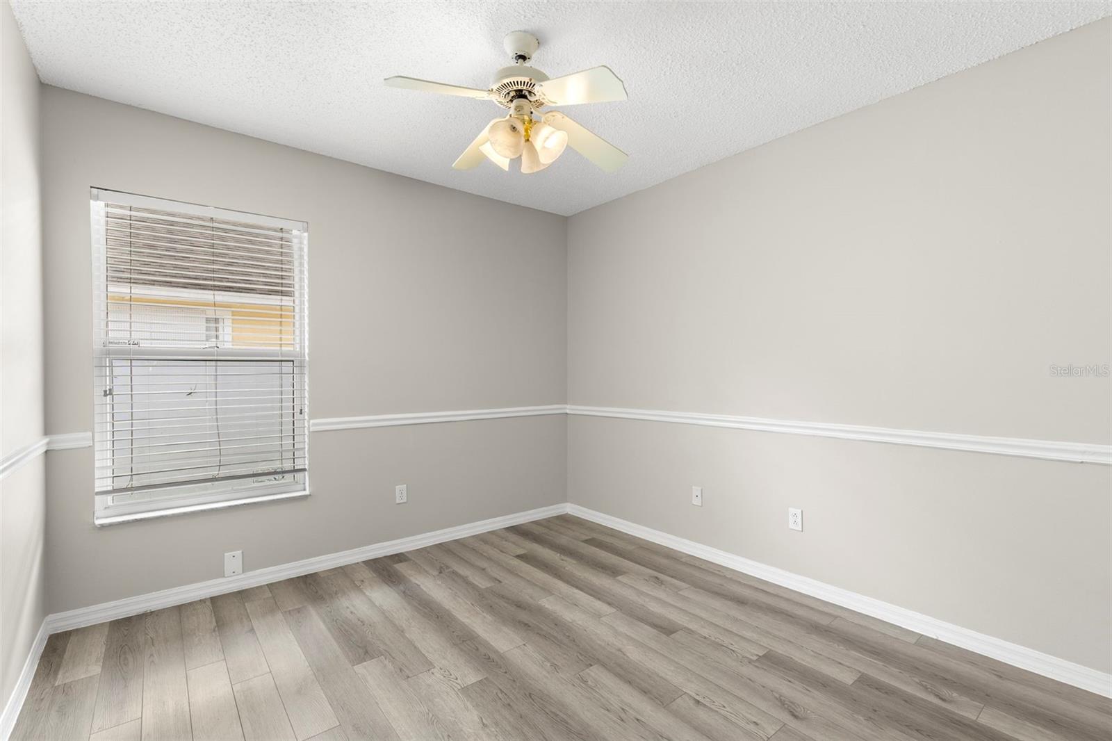 17504 WOODTHRUSH PL — photo 20