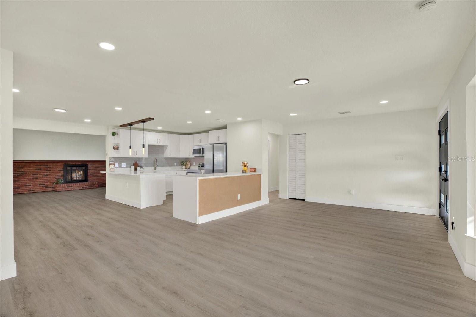 720 SAILFISH DR — photo 4