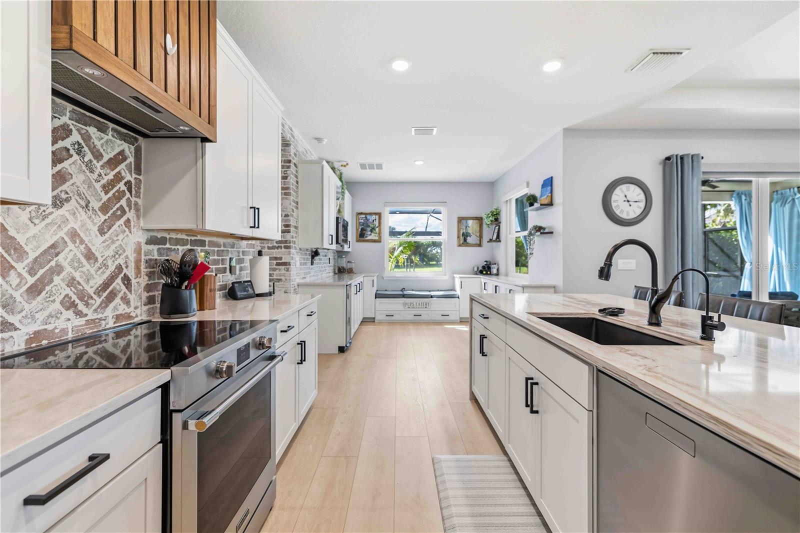 17604 BARLEY DR — photo 12