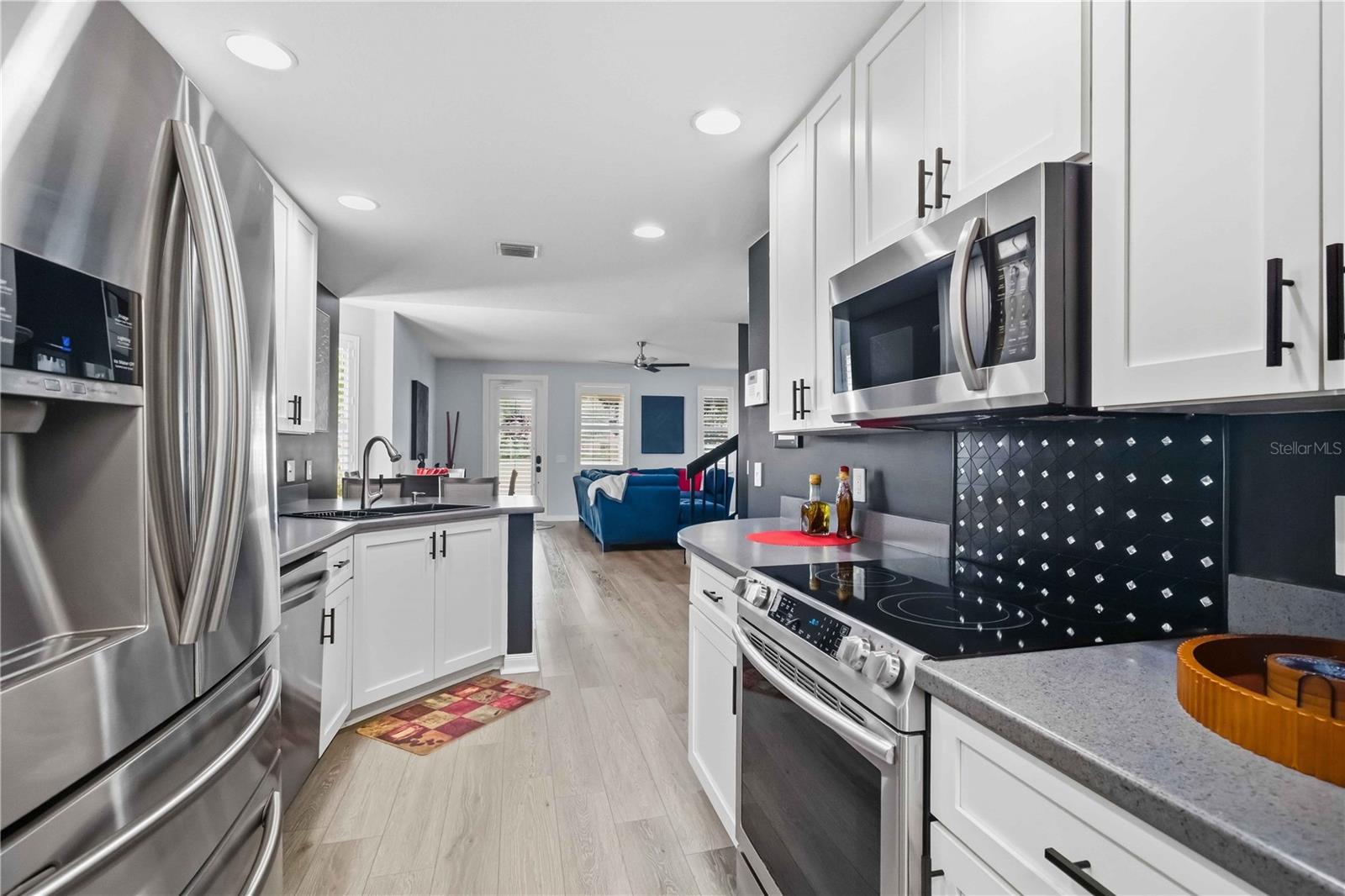 1511 NAPOLI DR E — photo 15