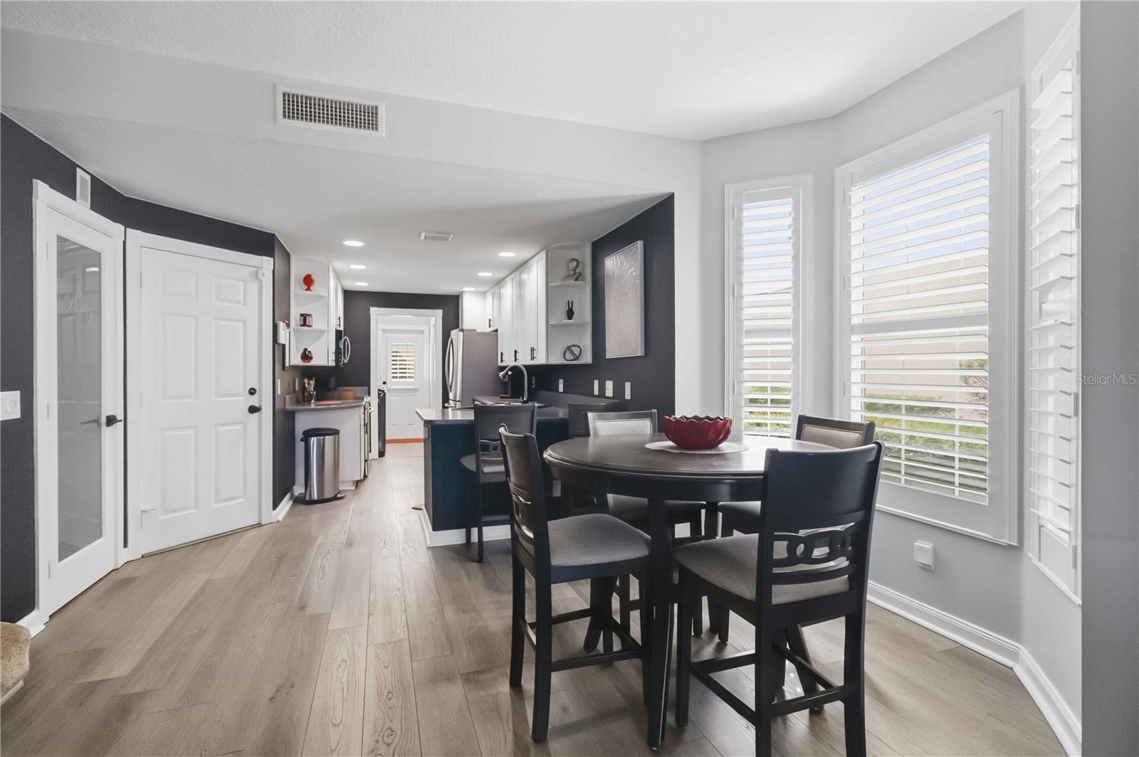 1511 NAPOLI DR E — photo 12