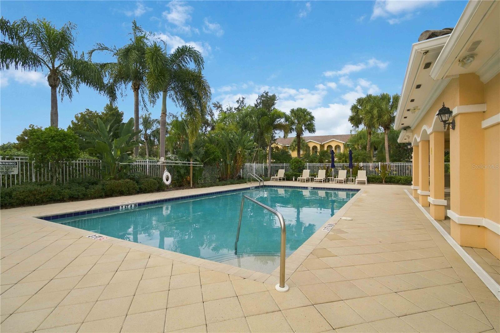 1511 NAPOLI DR E — photo 3