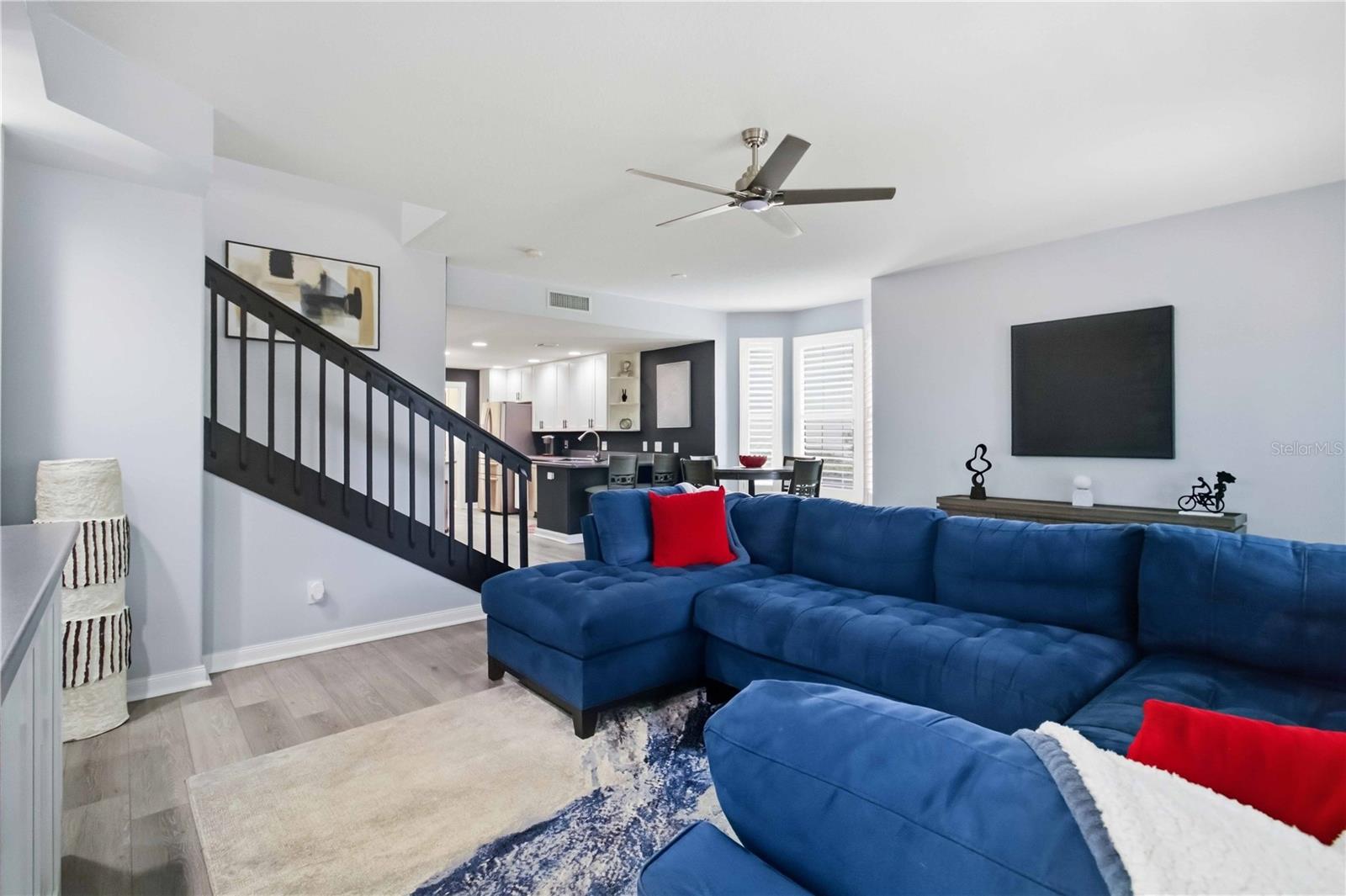 1511 NAPOLI DR E — photo 10