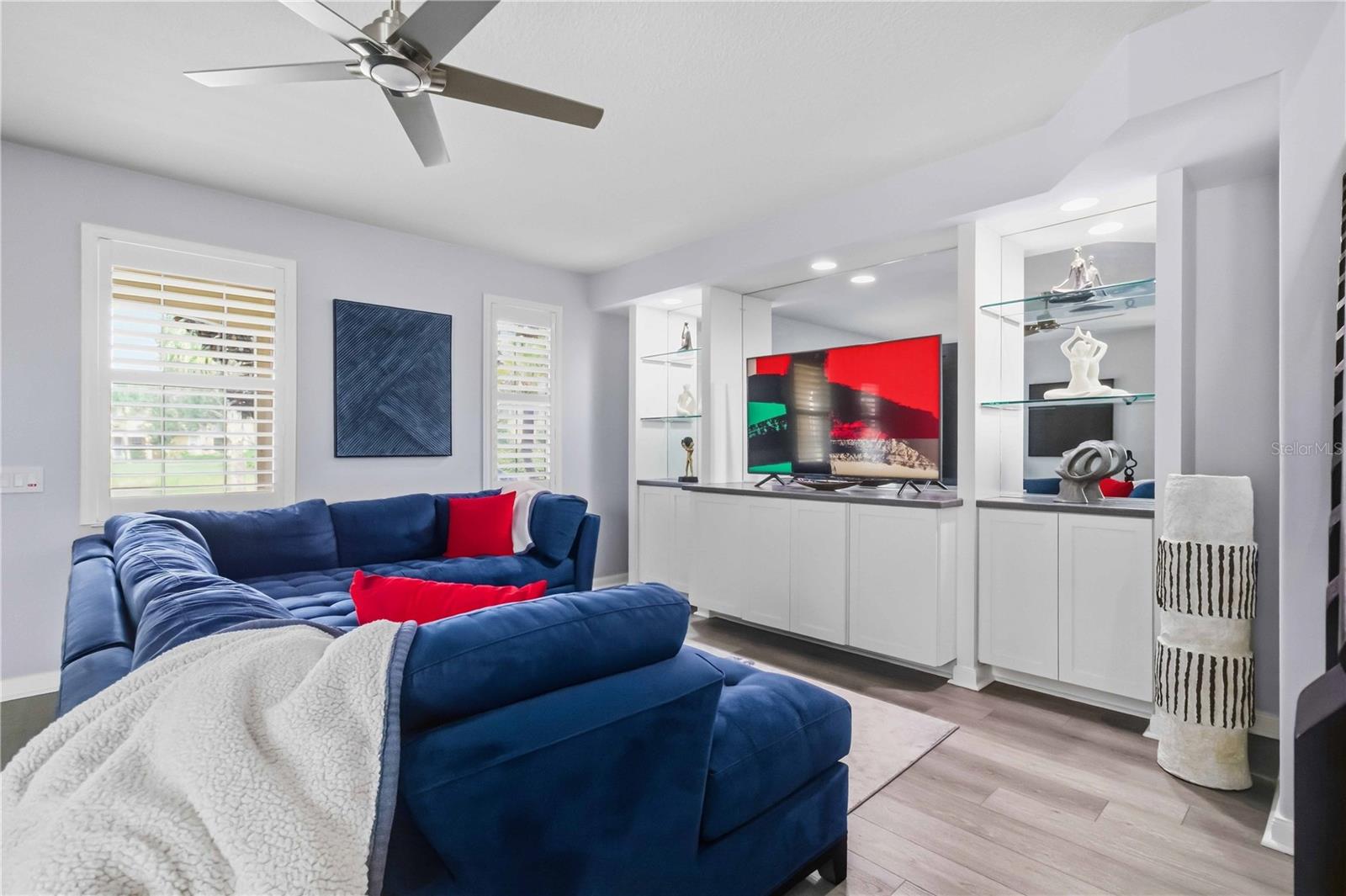 1511 NAPOLI DR E — photo 8