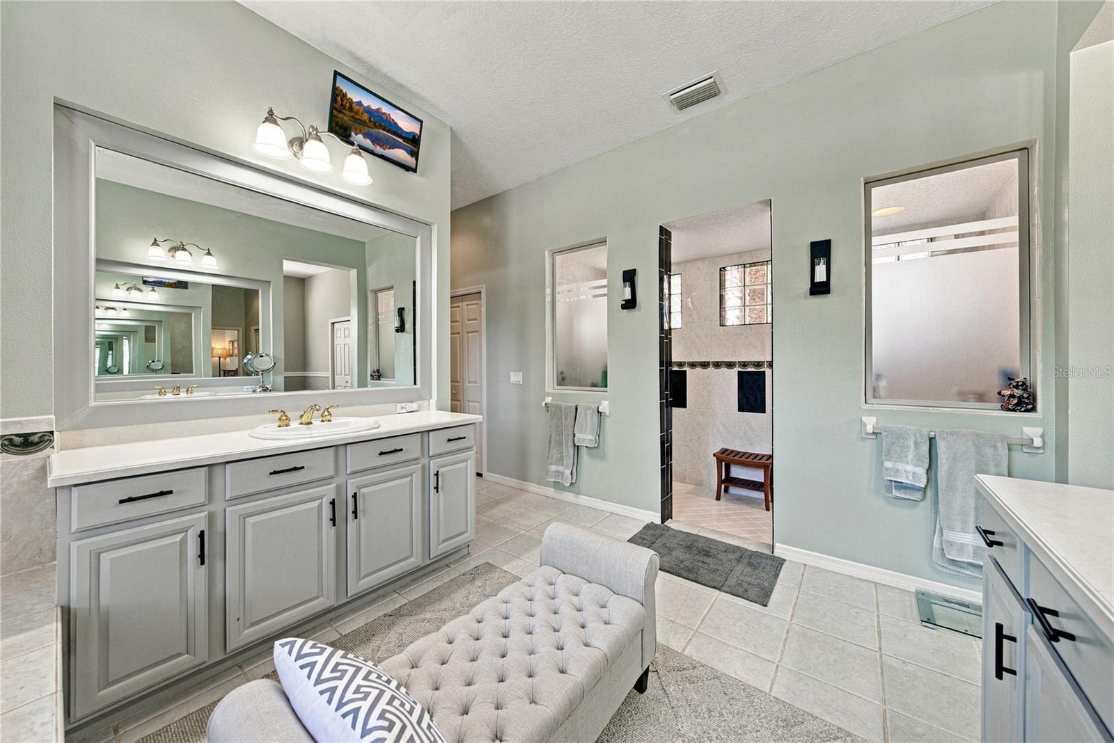 6010 KESTREL POINT AVE — photo 56