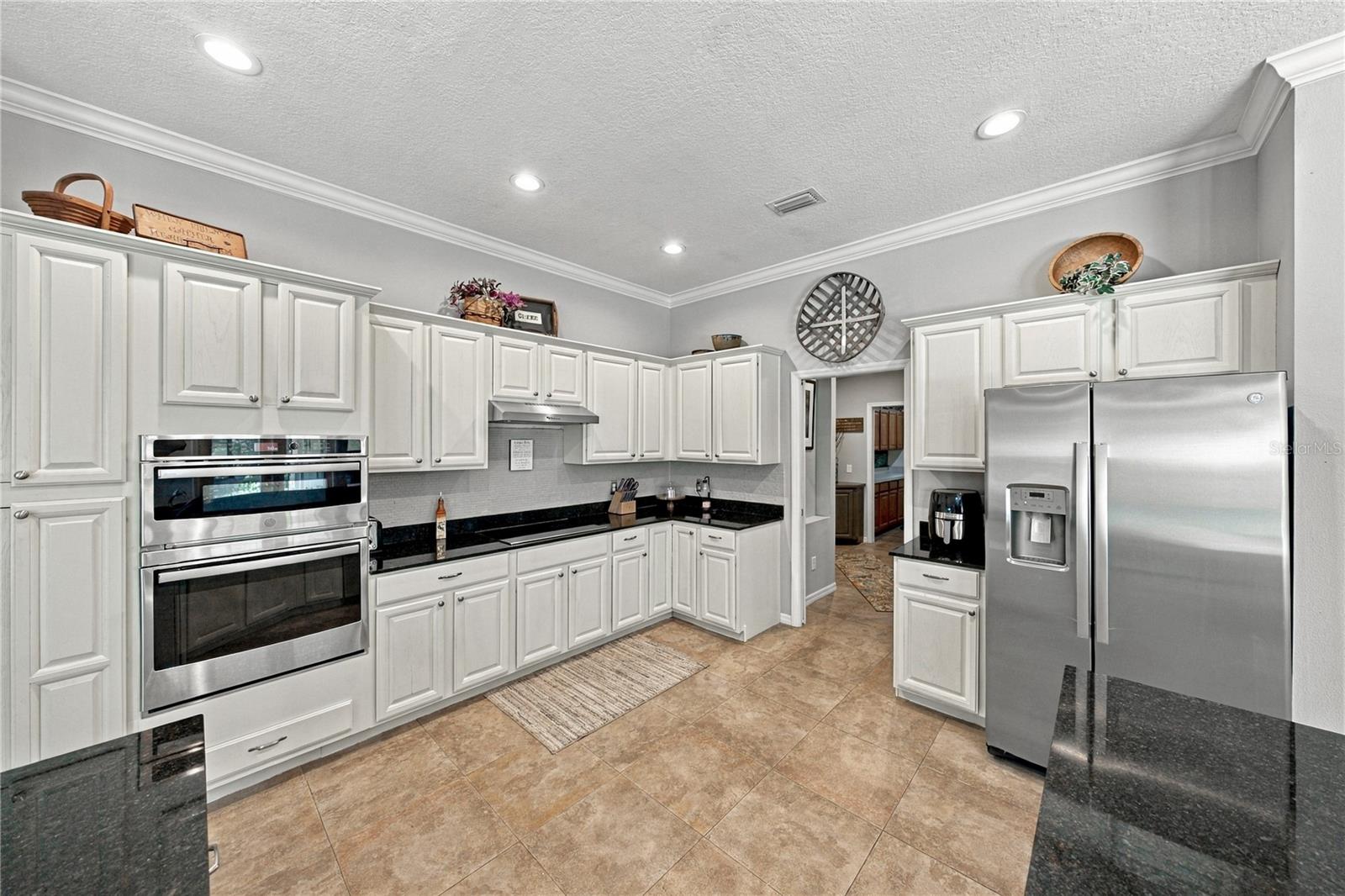6010 KESTREL POINT AVE — photo 29