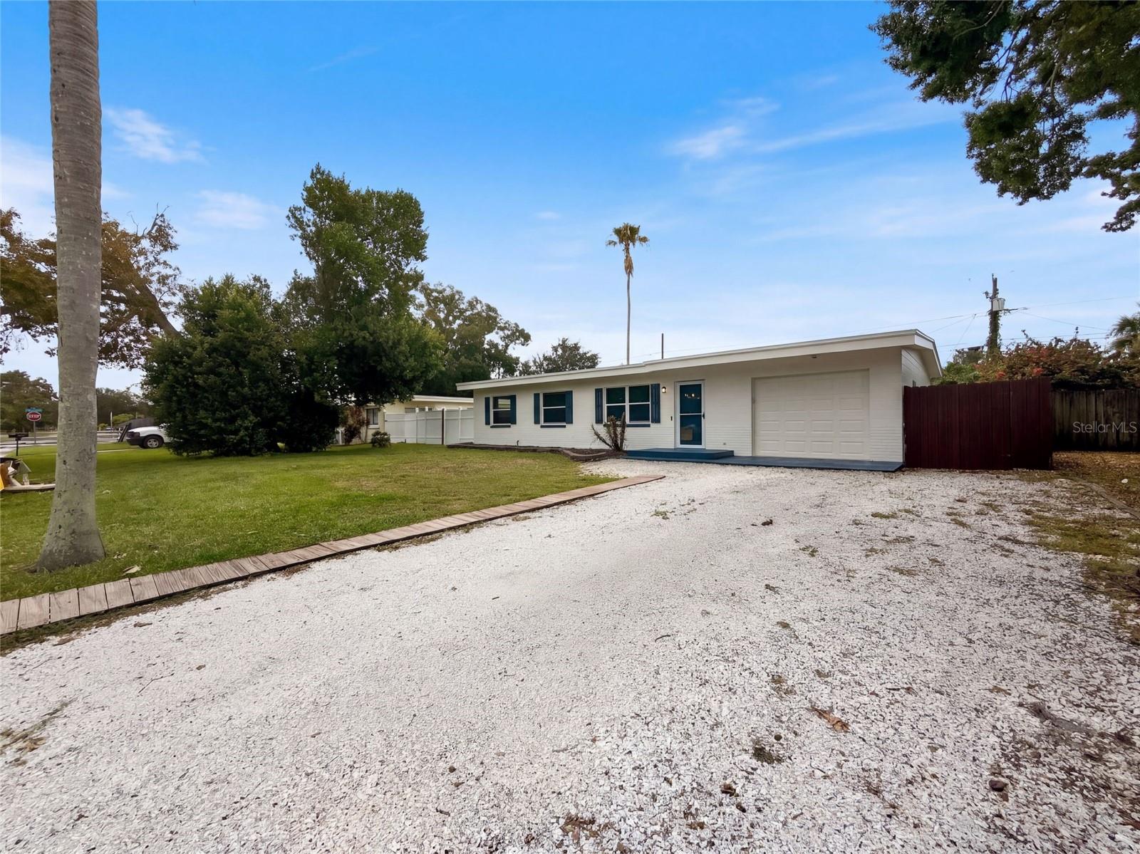 1371 JEFFORDS ST — photo 22