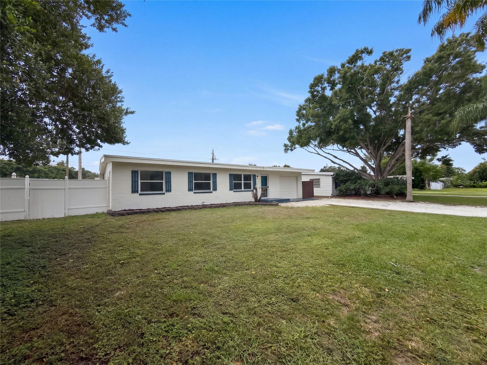 1371 JEFFORDS ST — photo 23
