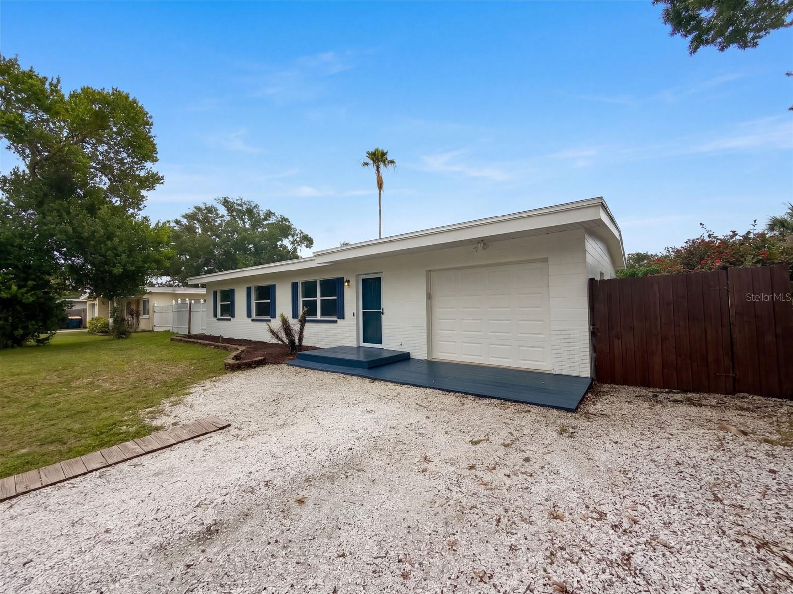 1371 JEFFORDS ST — photo 21