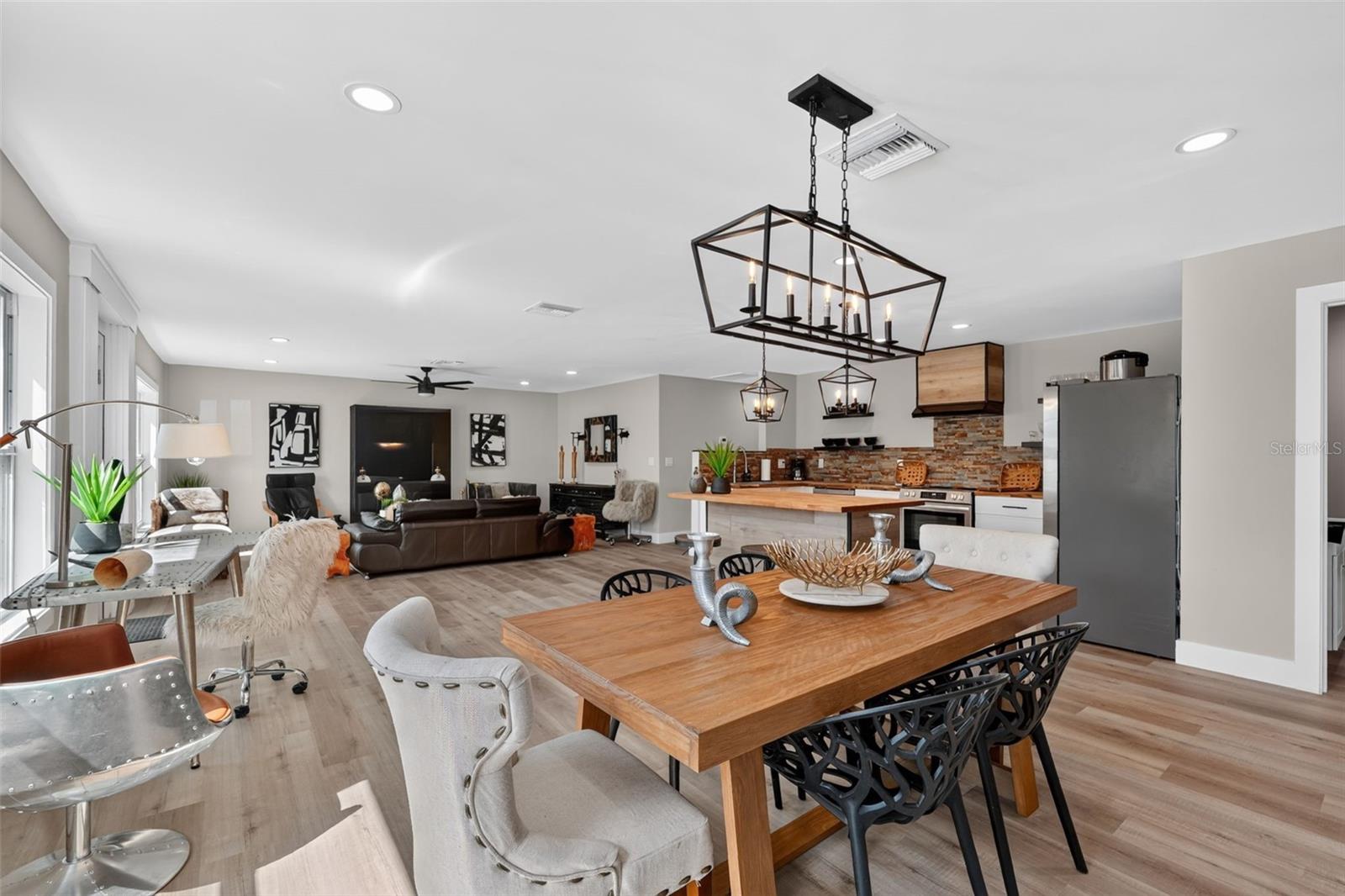 1210 CASA BONITA AVE — photo 15