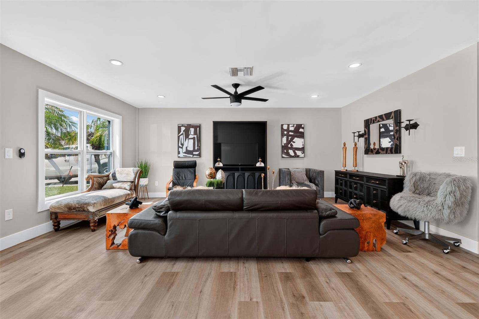 1210 CASA BONITA AVE — photo 17