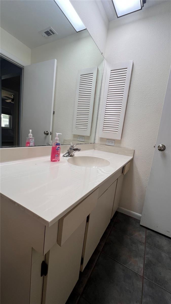 10007 LINDEN PLACE DR — photo 14