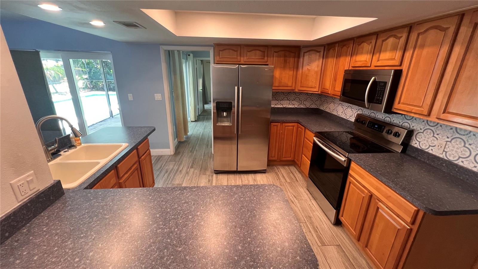 10007 LINDEN PLACE DR — photo 5