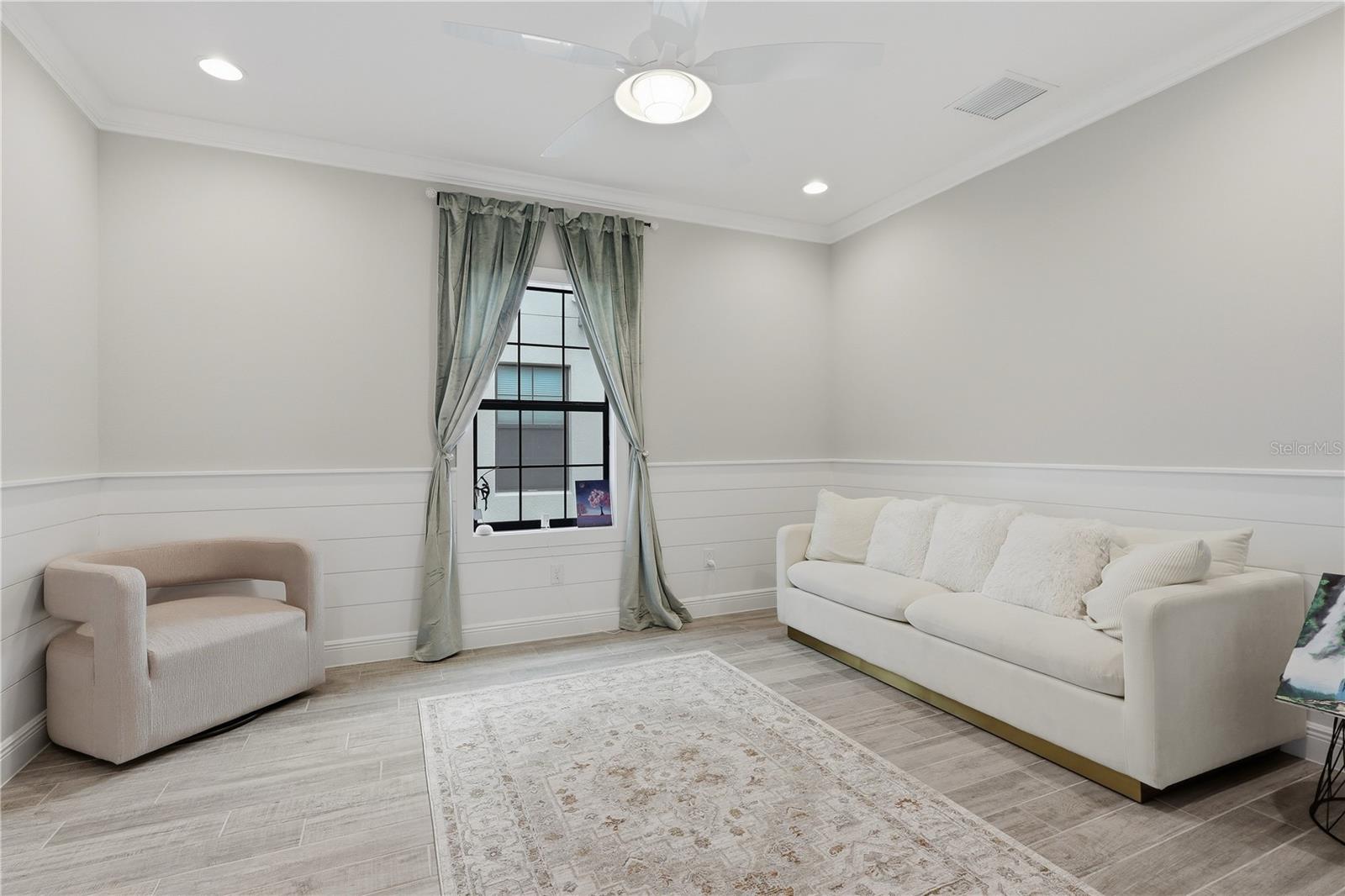 14608 RED CASTLE AVE — photo 41