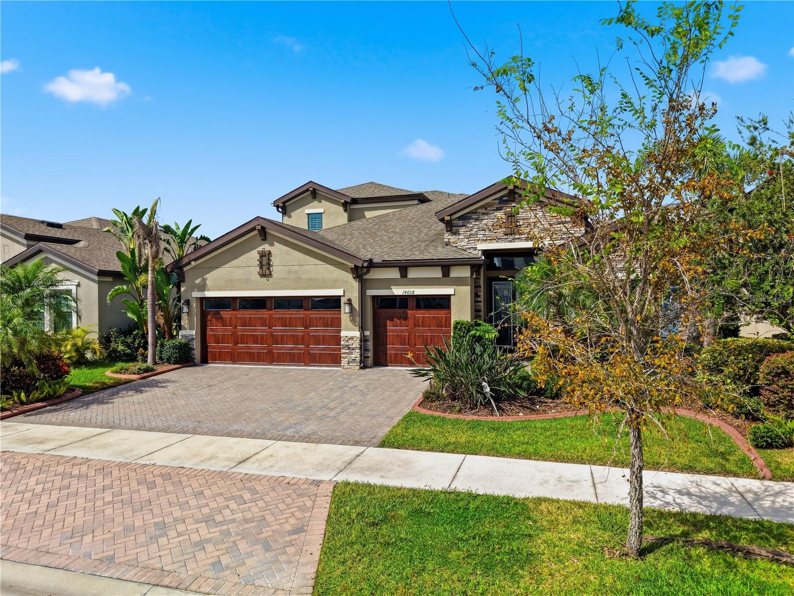 14608 RED CASTLE AVE — photo 3