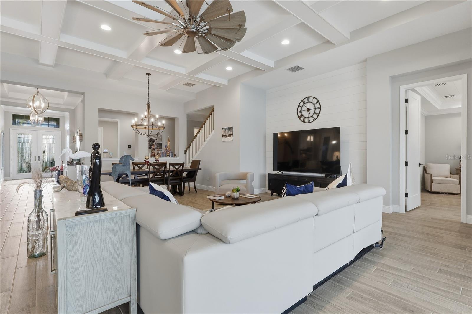 14608 RED CASTLE AVE — photo 14