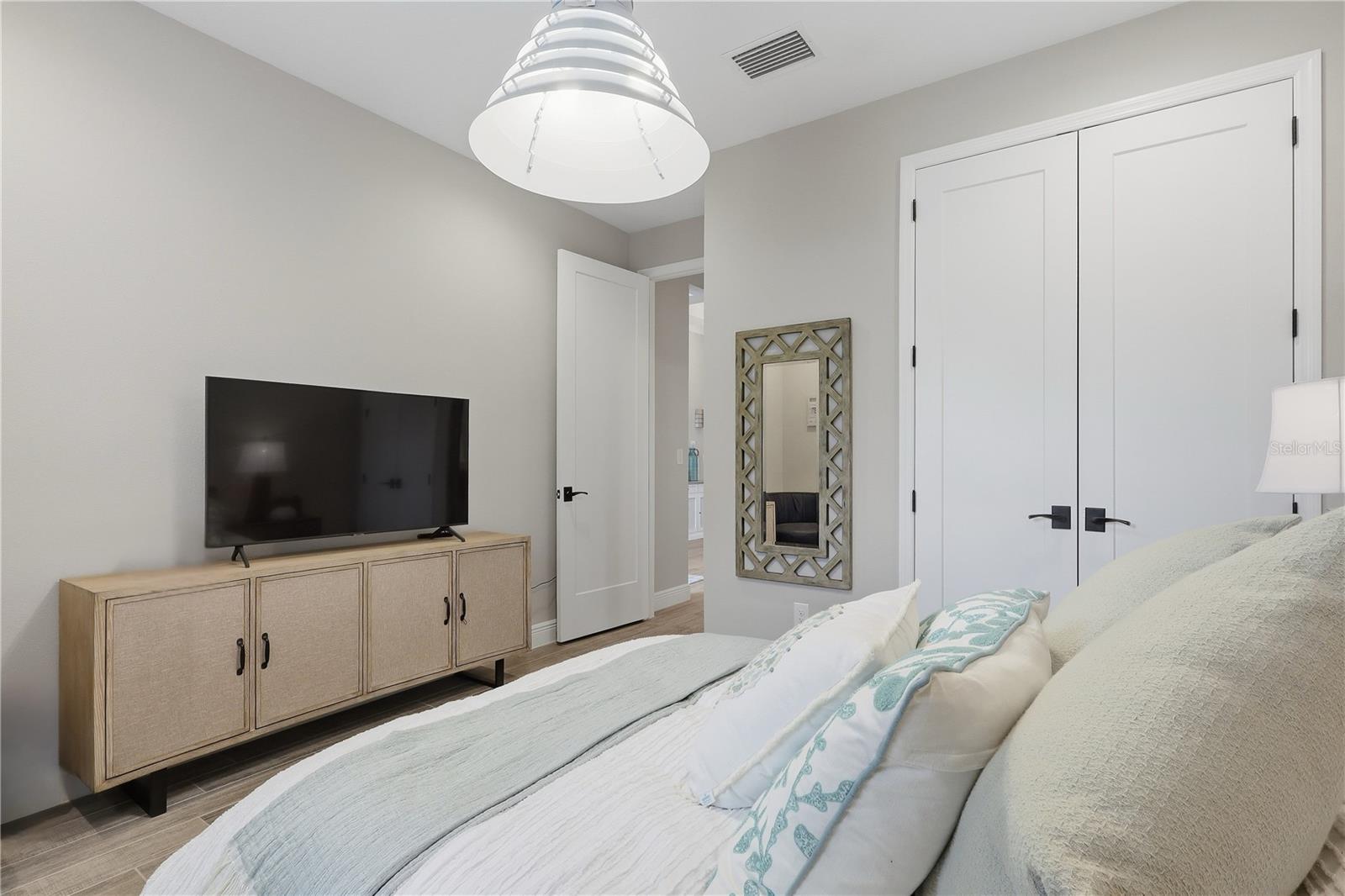 14608 RED CASTLE AVE — photo 26