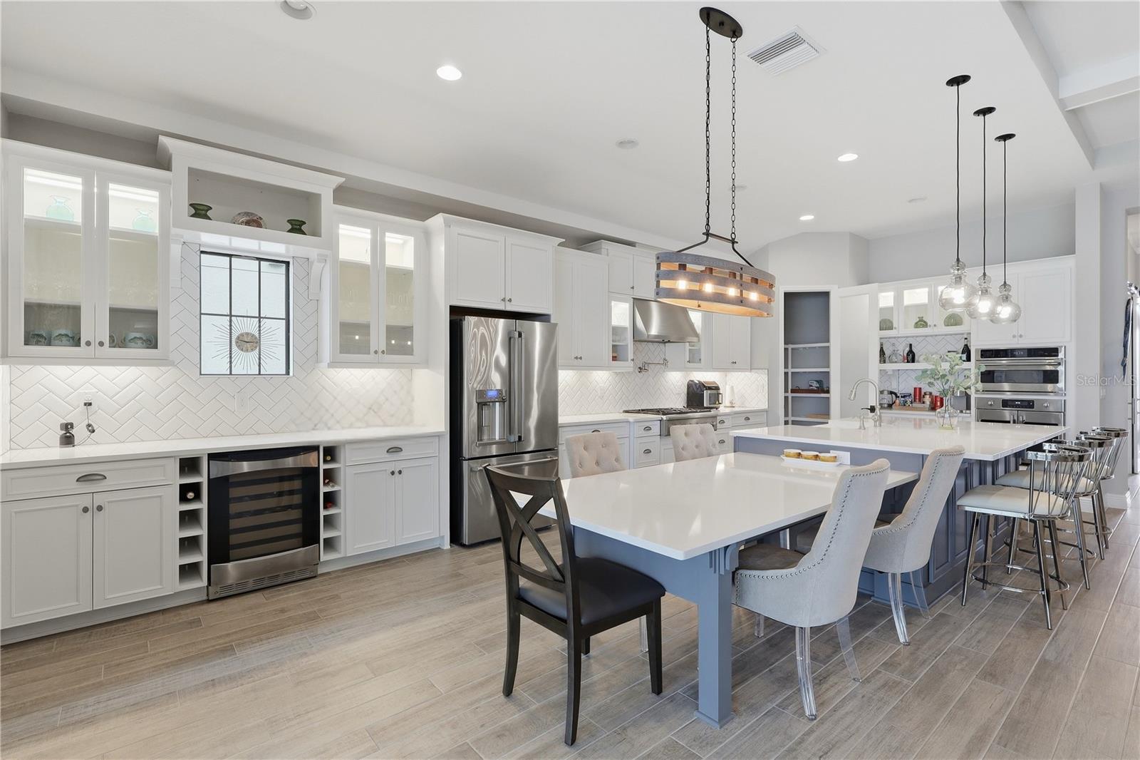 14608 RED CASTLE AVE — photo 38