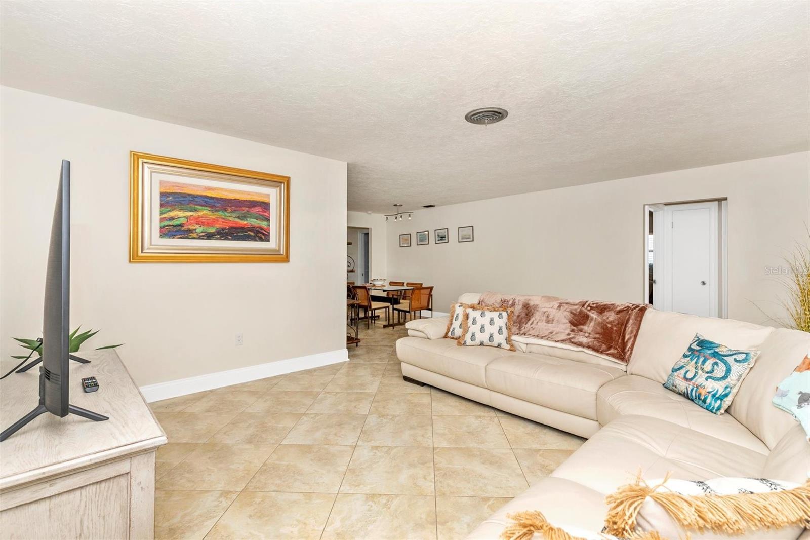 3039 CHASE CIR — photo 11