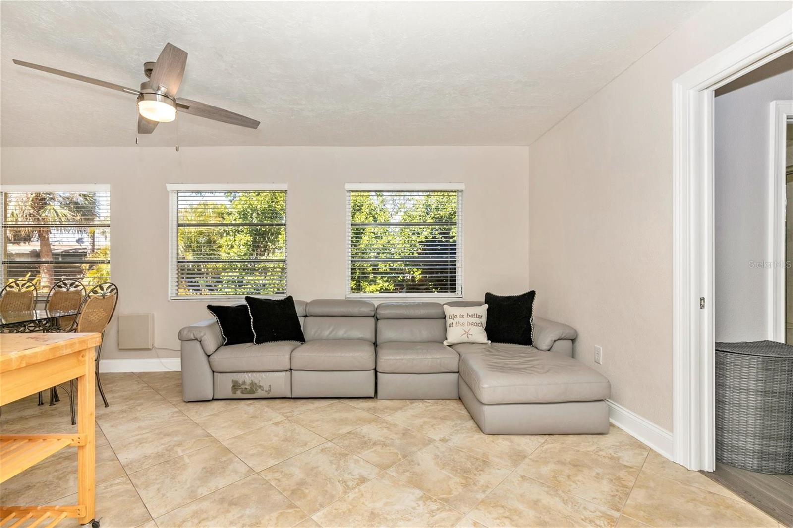 3039 CHASE CIR — photo 19