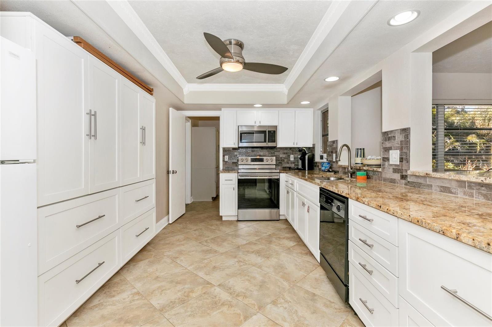3039 CHASE CIR — photo 23