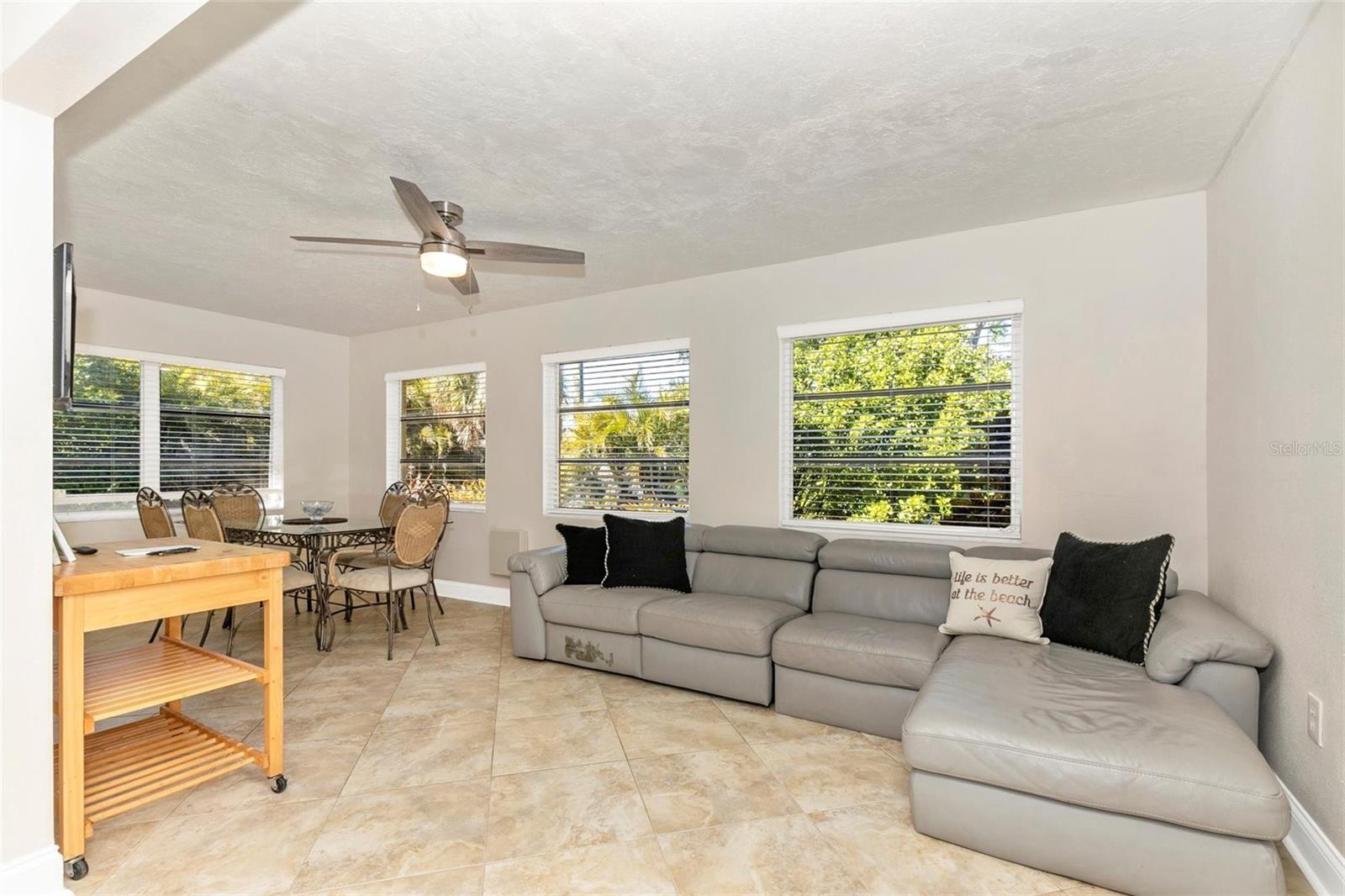 3039 CHASE CIR — photo 15