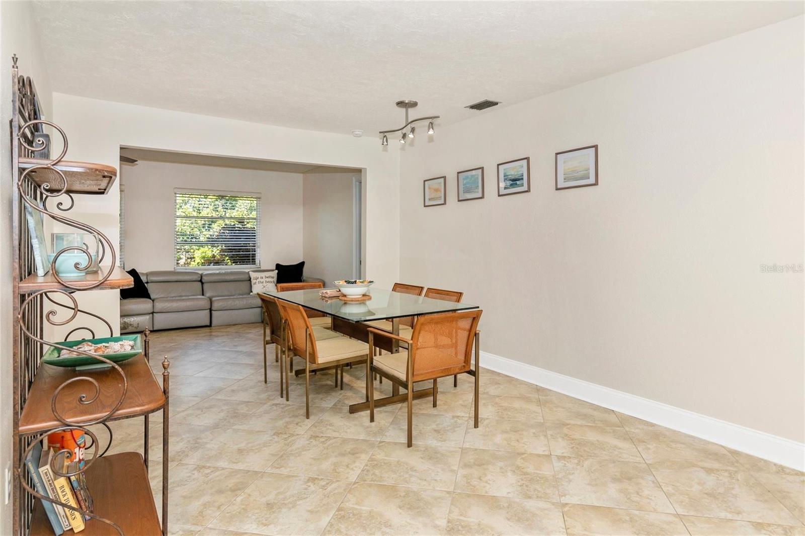 3039 CHASE CIR — photo 12