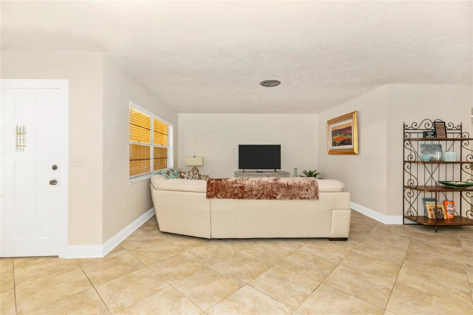 3039 CHASE CIR — photo 7