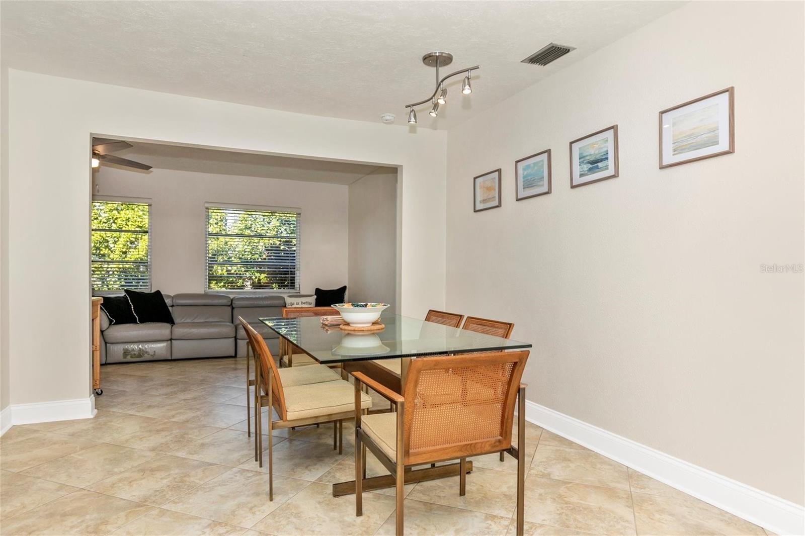 3039 CHASE CIR — photo 14