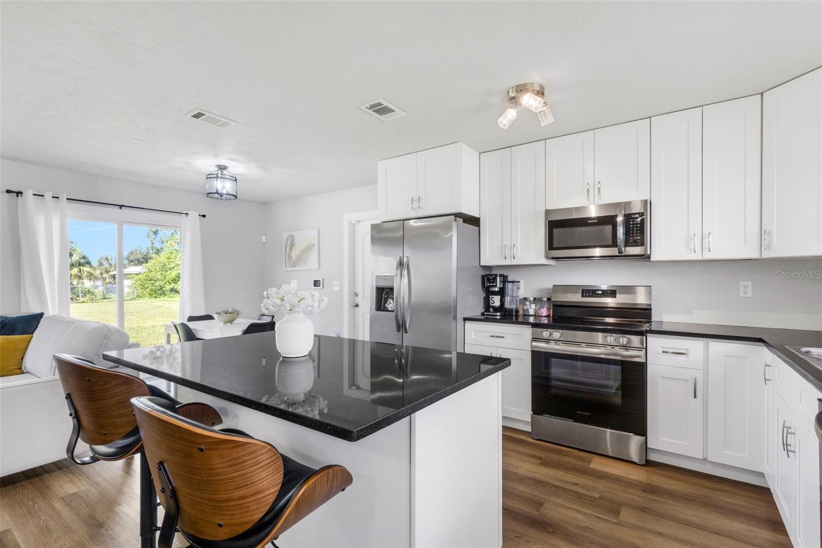 7595 BERWICK ST — photo 11
