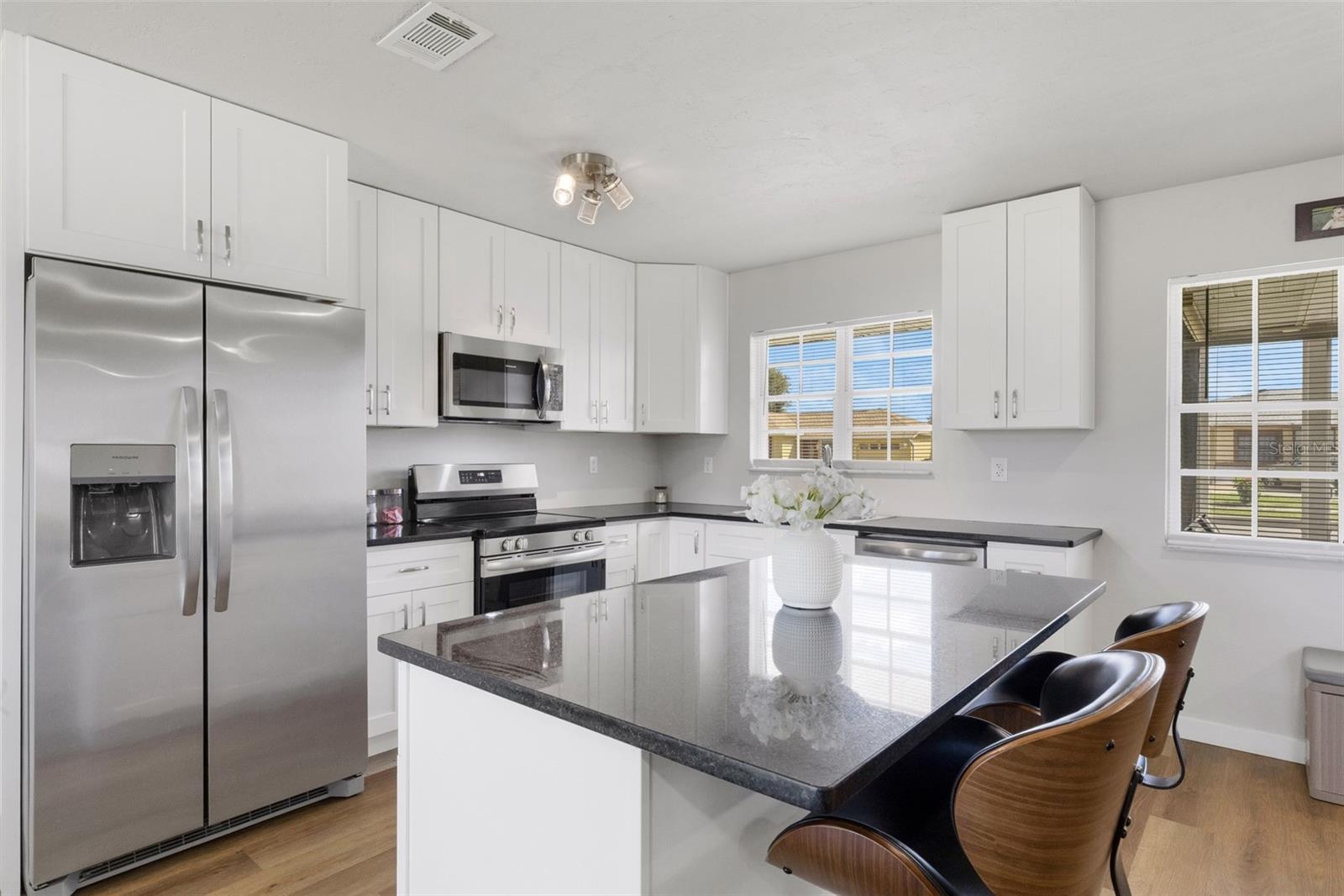 7595 BERWICK ST — photo 14