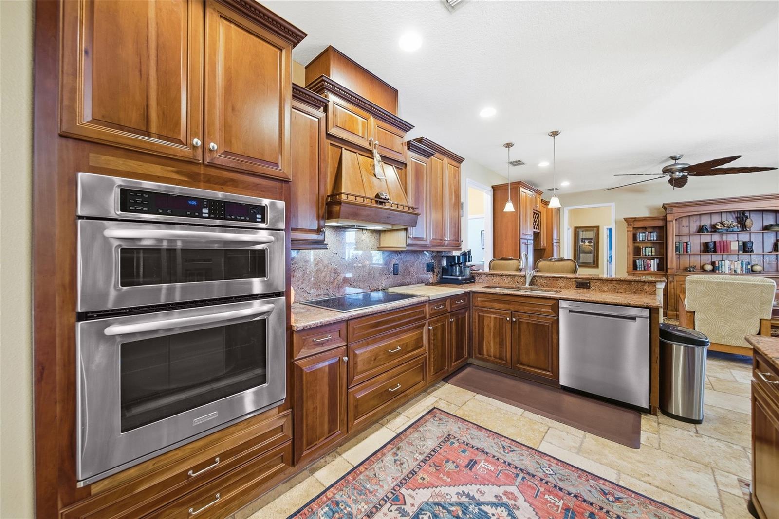 1212 CASTLE TER — photo 15