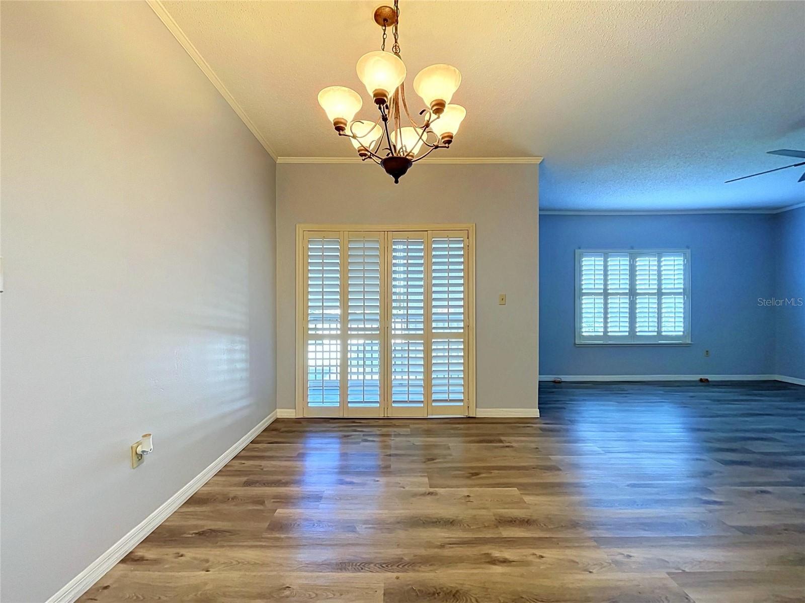 8350 SAVANNAH TRACE CIR #102 — photo 35