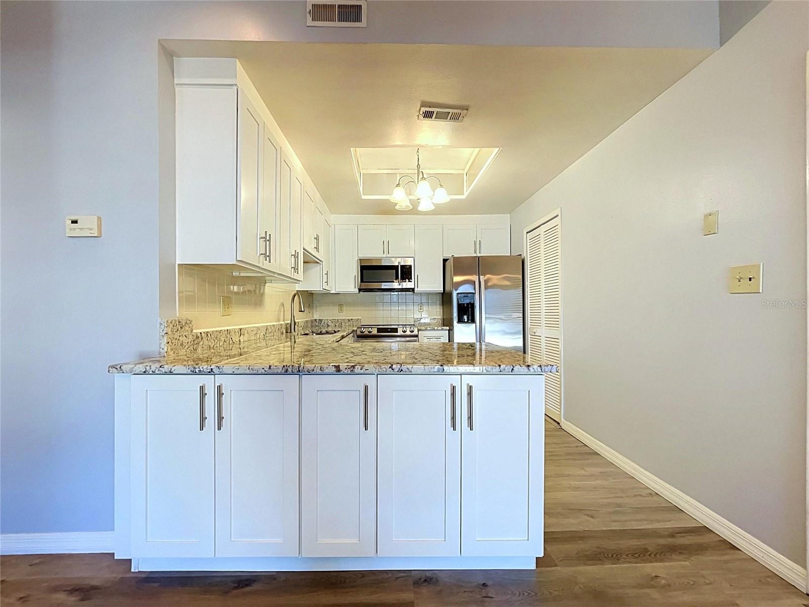 8350 SAVANNAH TRACE CIR #102 — photo 46