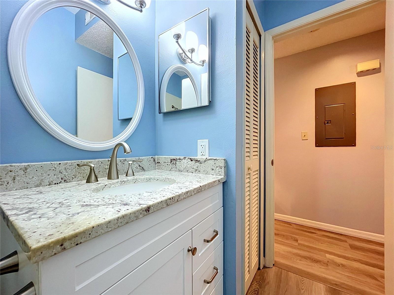 8350 SAVANNAH TRACE CIR #102 — photo 66