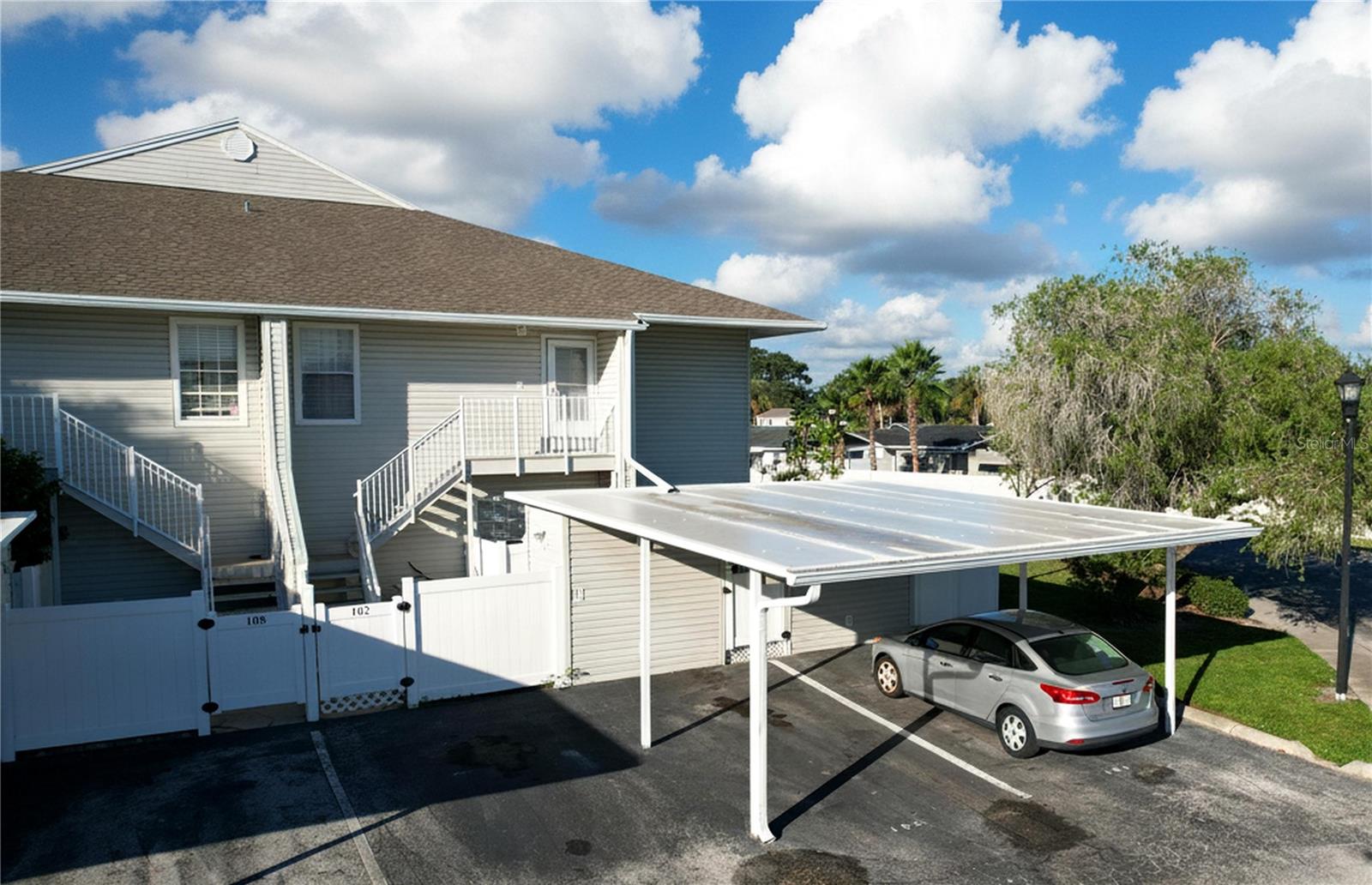 8350 SAVANNAH TRACE CIR #102 — photo 4
