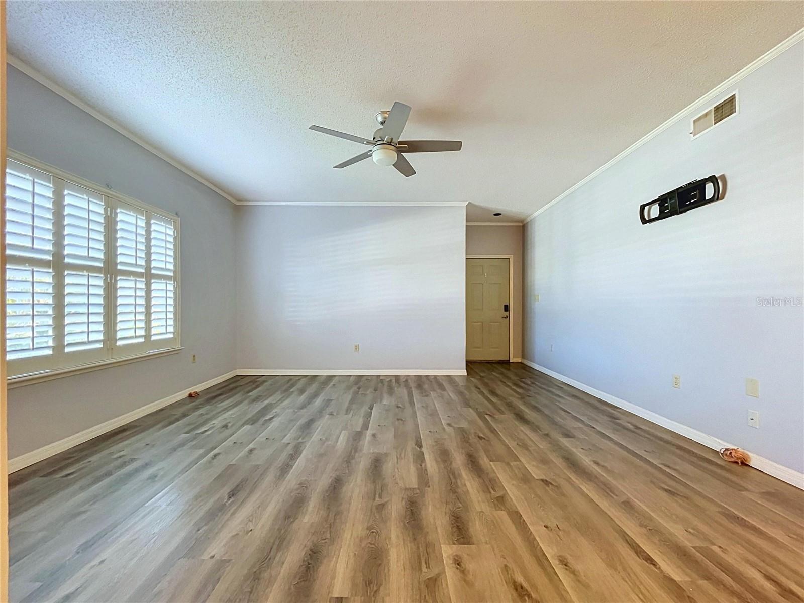 8350 SAVANNAH TRACE CIR #102 — photo 29
