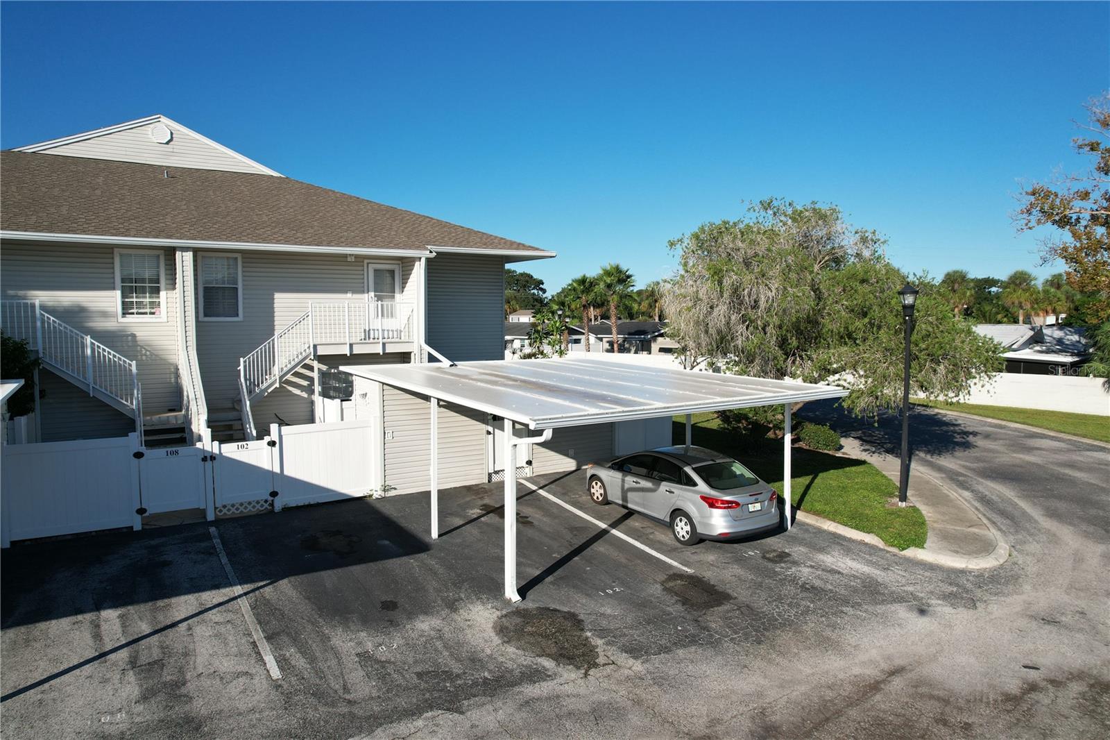 8350 SAVANNAH TRACE CIR #102 — photo 26