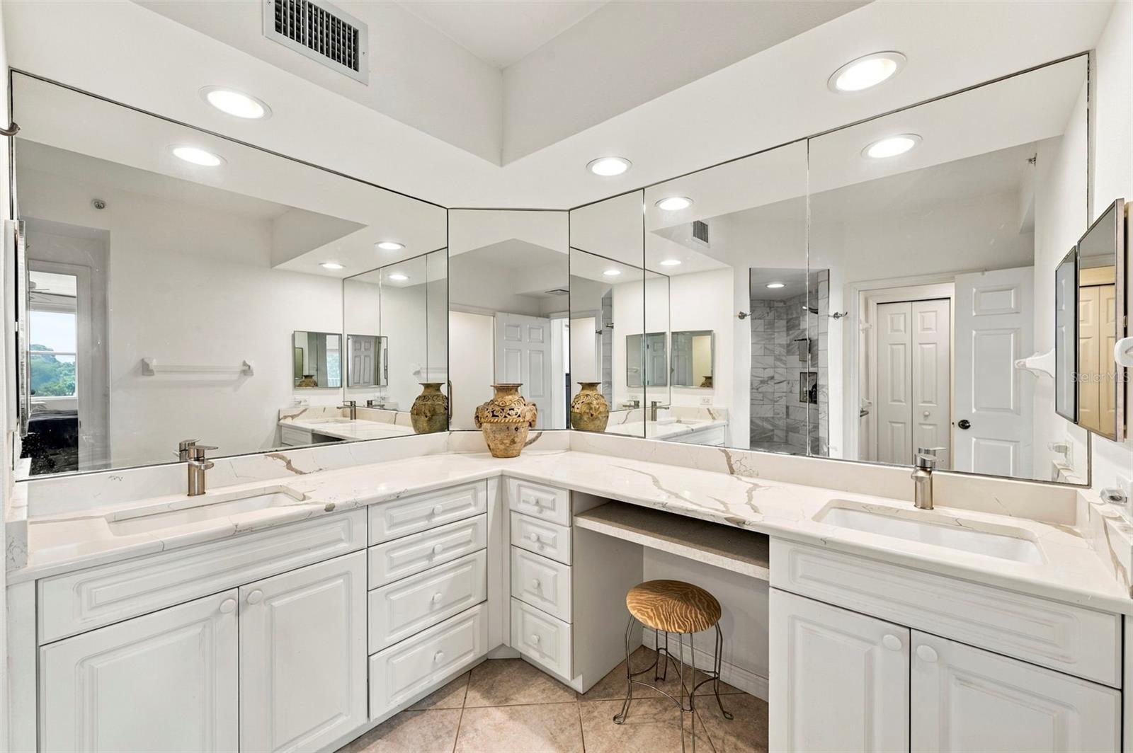 1200 COUNTRY CLUB DR #2306 — photo 44