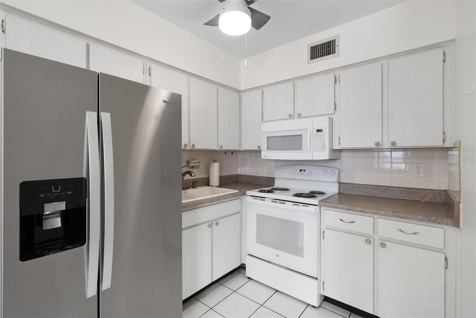 13940 ANONA HEIGHTS DR #113 — photo 18