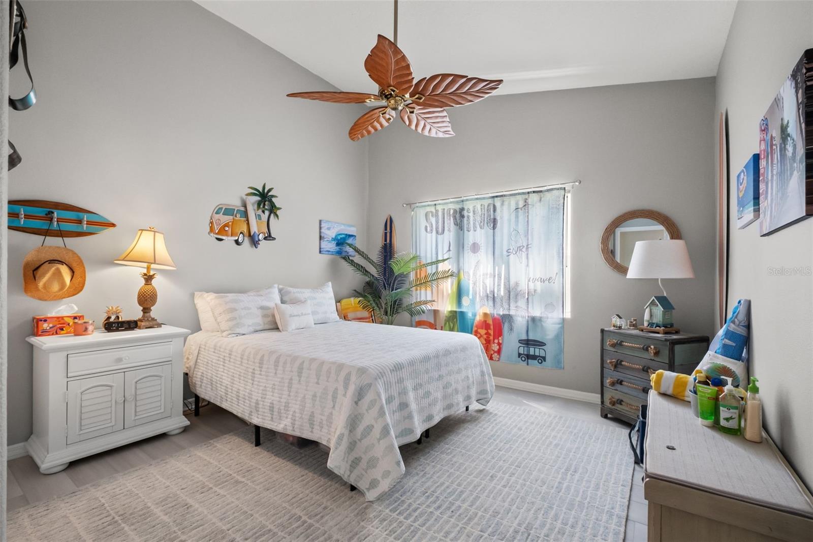 8916 KEATS DR — photo 33
