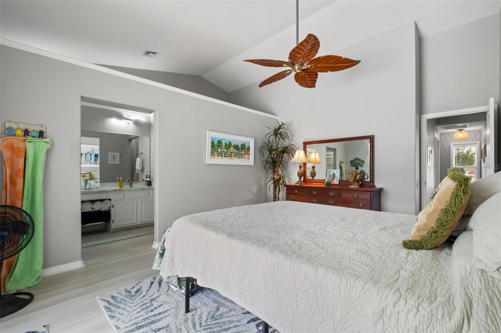 8916 KEATS DR — photo 26