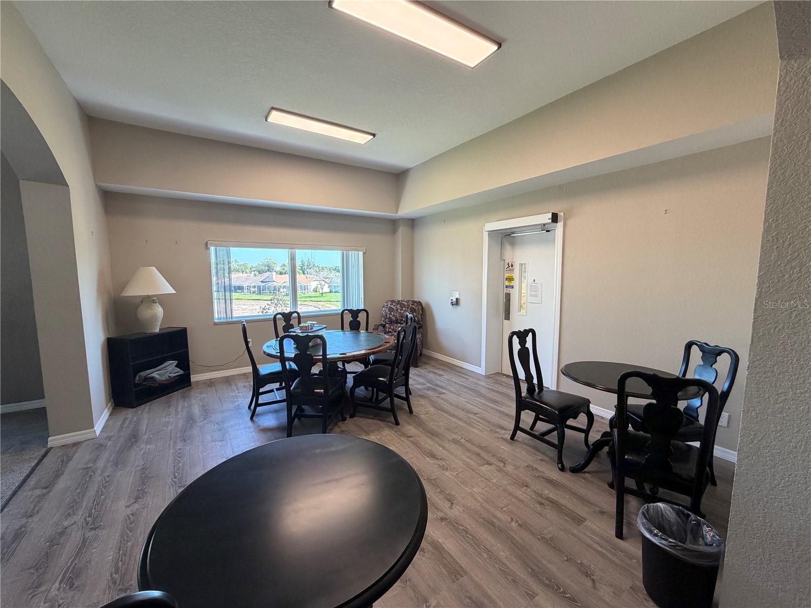 8916 KEATS DR — photo 82
