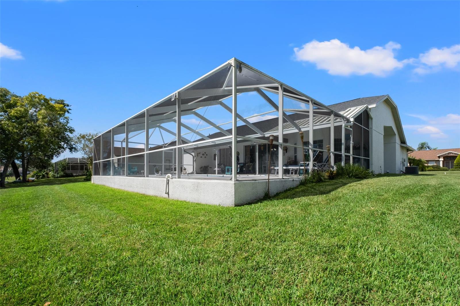 8916 KEATS DR — photo 48