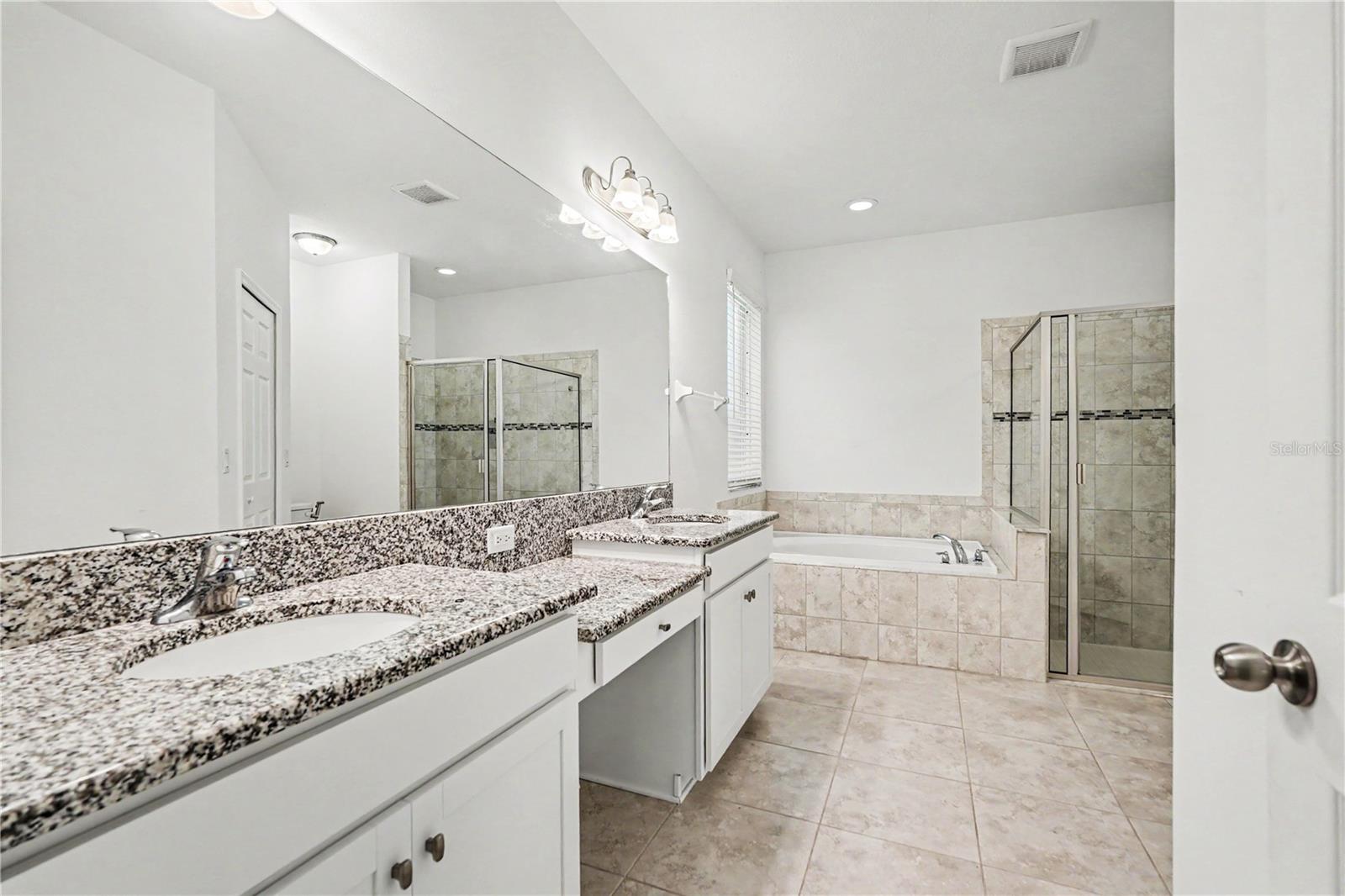 16012 SONOMA GROVE CIR — photo 38